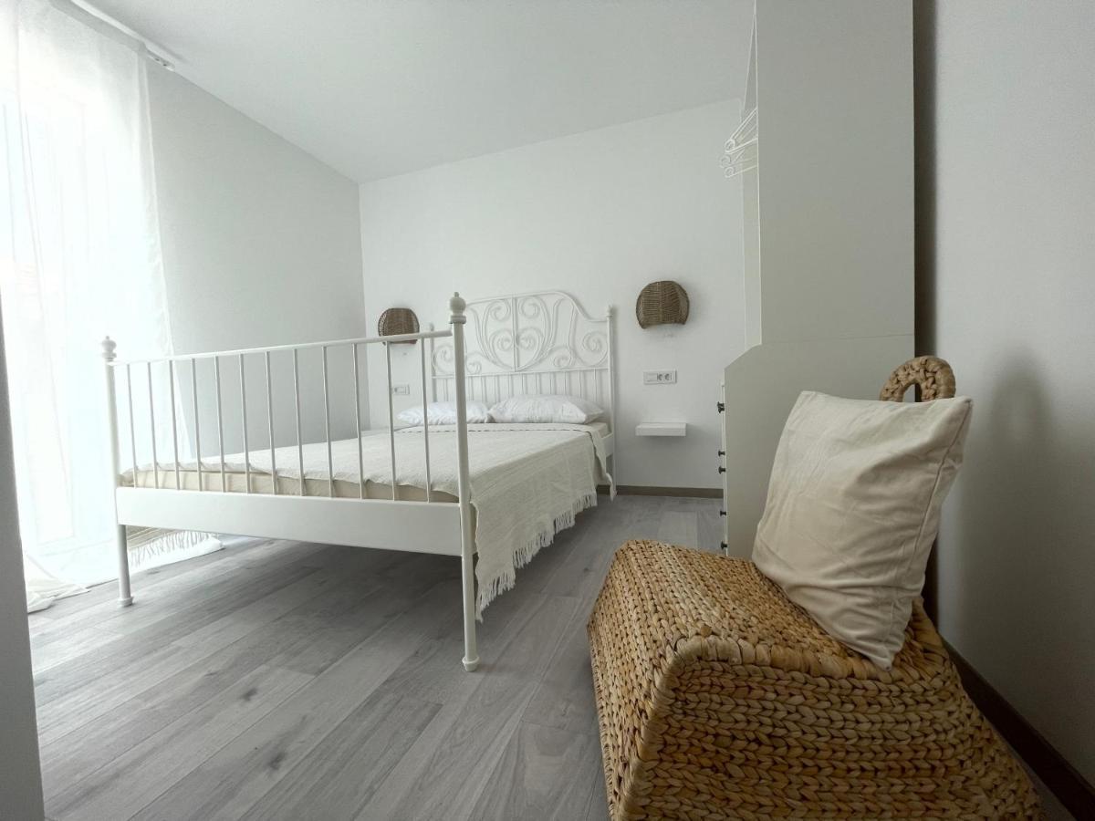 Vila Regina Apartment Paloma With Swimming Pool Jezera Exterior photo