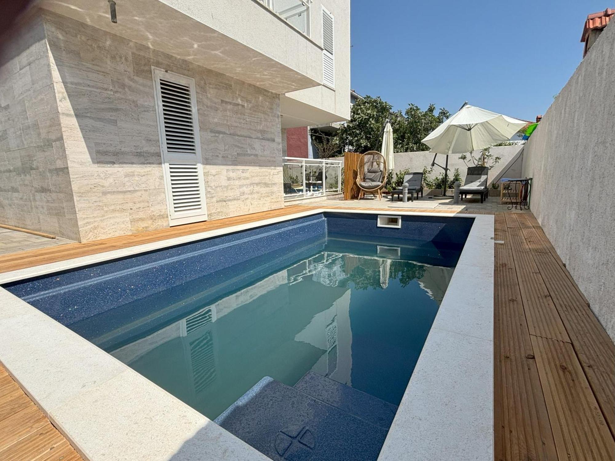 Vila Regina Apartment Paloma With Swimming Pool Jezera Exterior photo
